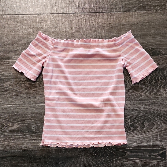 🌹 SHEIN Off The Shoulder Ribbed Knit Tee 🌹 - Picture 1 of 4